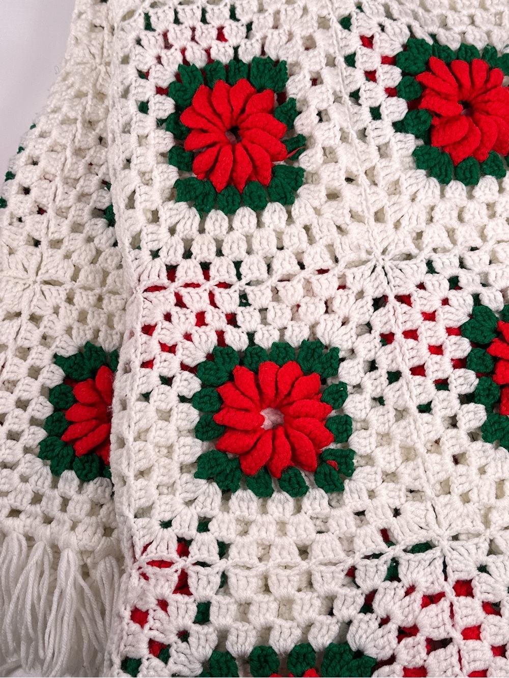 Handmade Crochet Afghan 3D Poinsettia Granny Square Red White 79x74 - Picture 3 of 10